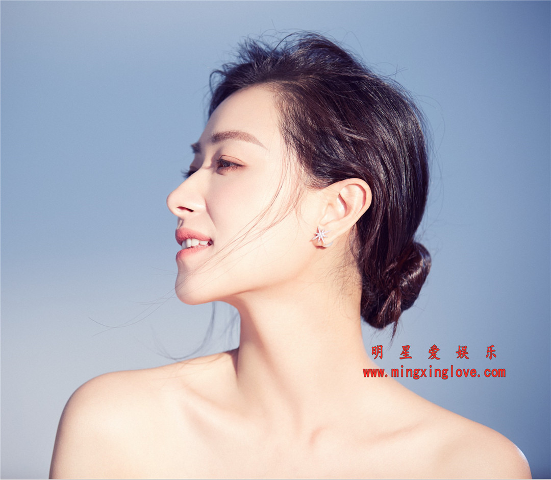 万茜拍摄写真花絮照片,大尺度写真照下载,高清4K分辨率下载-明星爱娱乐