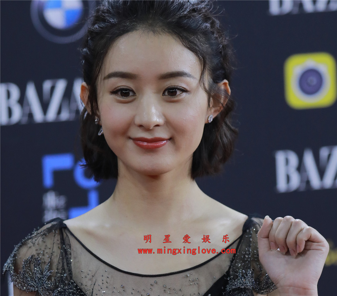 赵丽颖参加某时尚活动上的走红毯照片花絮,时尚露背长裙,放大可看清肌肤纹理,高清4K分辨率原图无修多图下载-明星爱娱乐