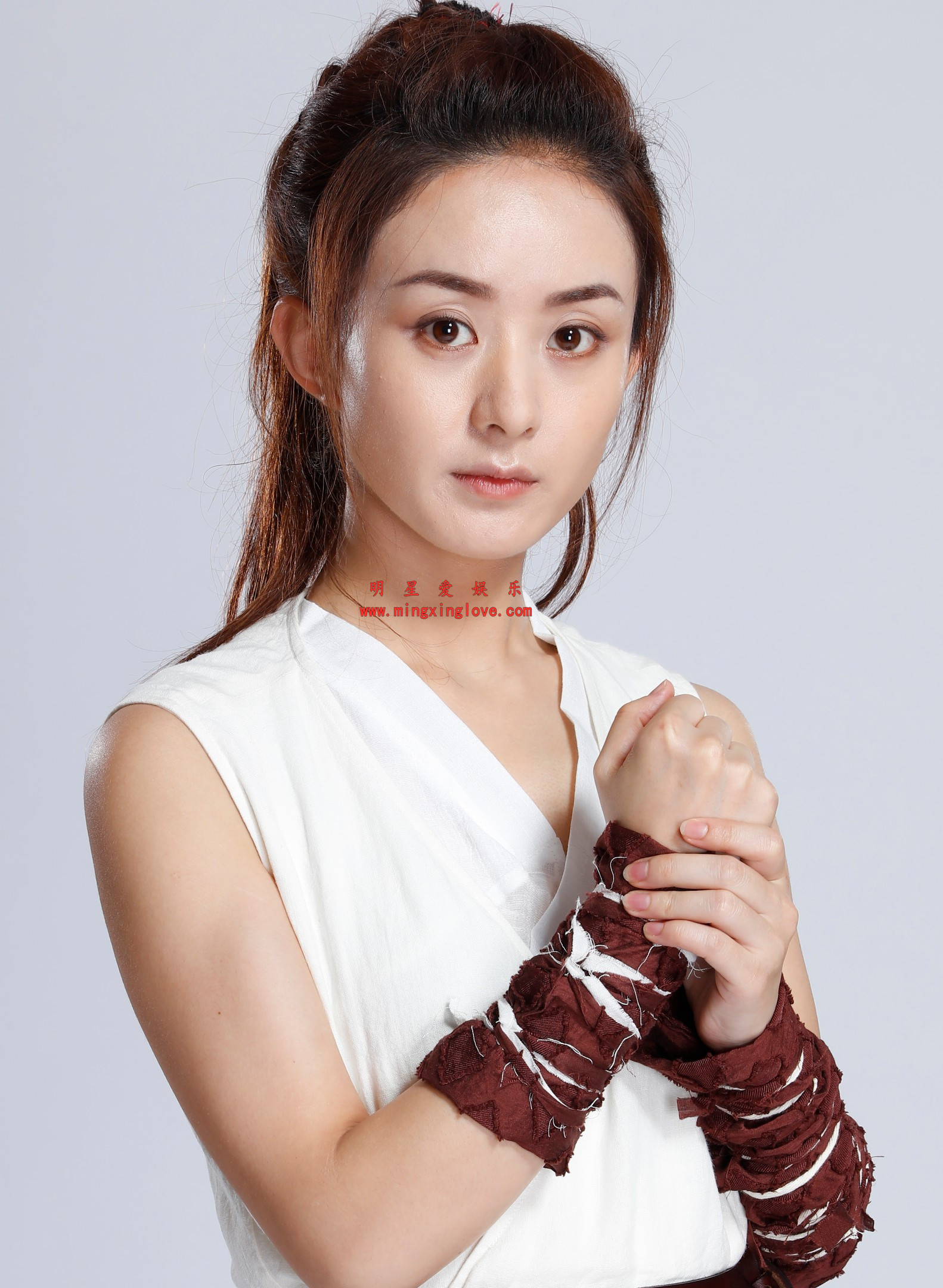 赵丽颖拍摄电视剧《楚乔传》时的角色定妆照片,放大可看清肌肤纹理,高清8K分辨率原图无修生图下载(至尊)-明星爱娱乐