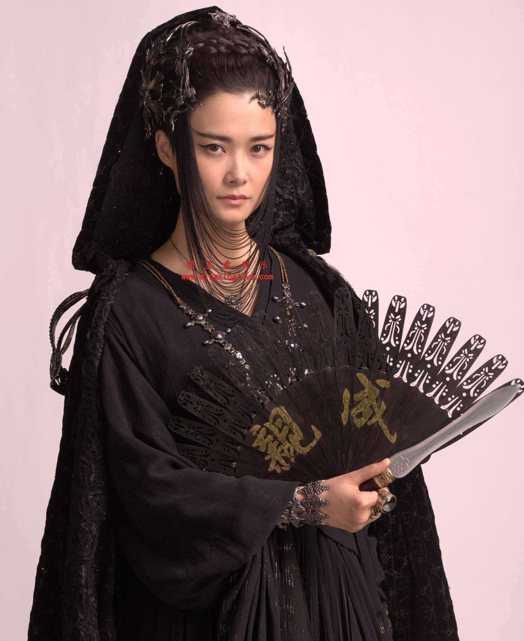 李宇春拍摄电影《捉妖记》角色定妆照，剧照角色造型，单张50M,放大可看清肌肤纹理，高清8K分辨率原图无修生图下载（至尊）-明星爱娱乐
