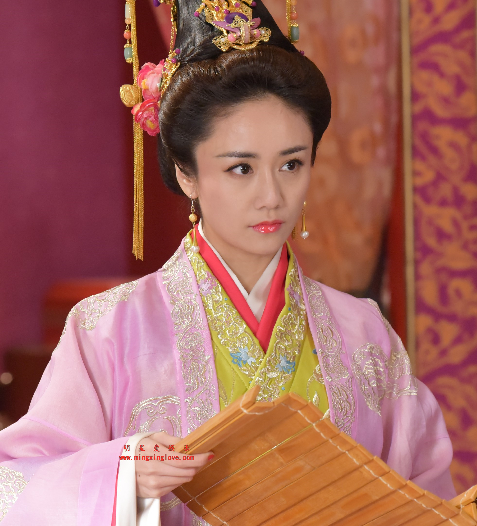 刘芸电视剧《思美人》现场剧照花絮照片,剧中各种造型,高清4K分辨率原图无修生图下载(至尊)-明星爱娱乐