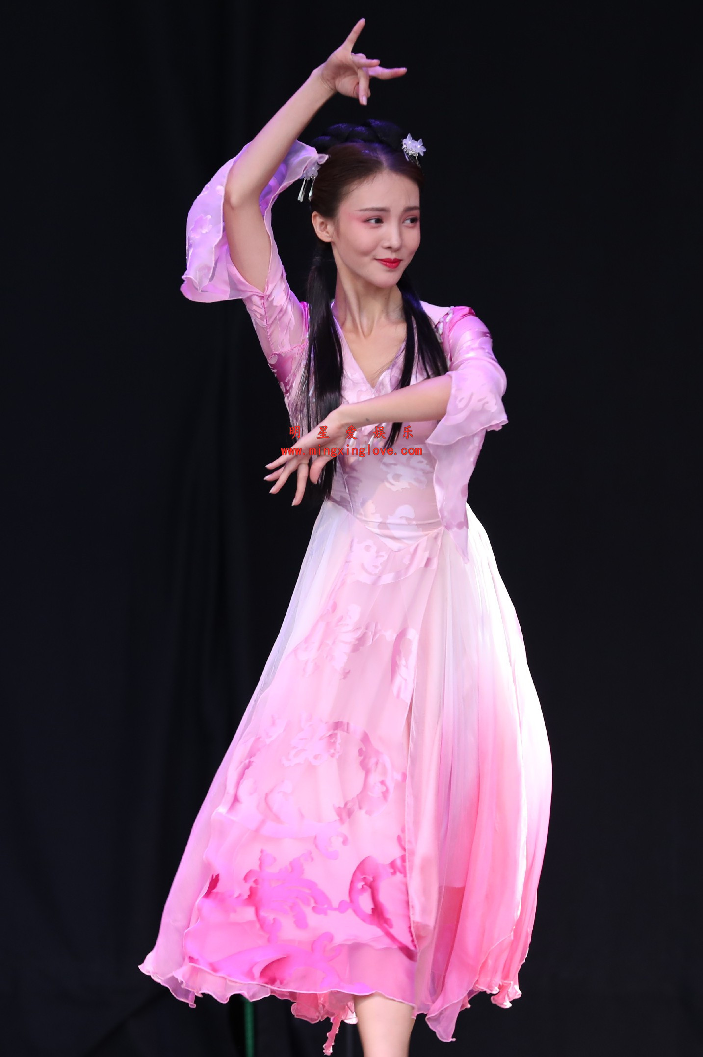 金晨羽西护肤品COS中国美活动现场花絮照片+ 舞台舞蹈照片2个活动,古装造型,高清4K分辨率原图无修生图下载(至尊)-明星爱娱乐