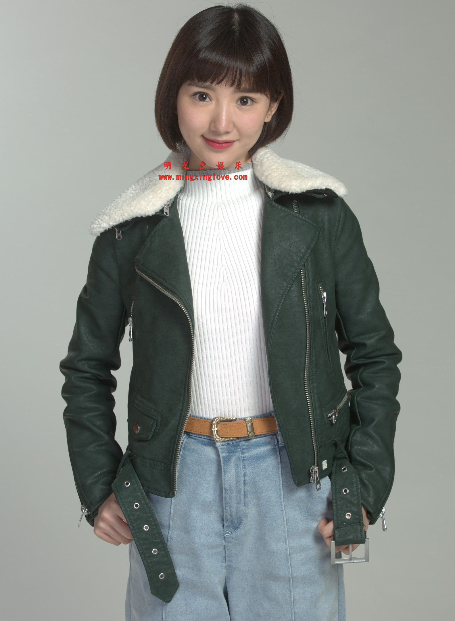 毛晓彤某电视剧定妆照拍摄花絮照片,剧中造型,单张30M左右,放大可看清肌肤纹理,高清4K分辨率原图无修生图下载(至尊)-明星爱娱乐