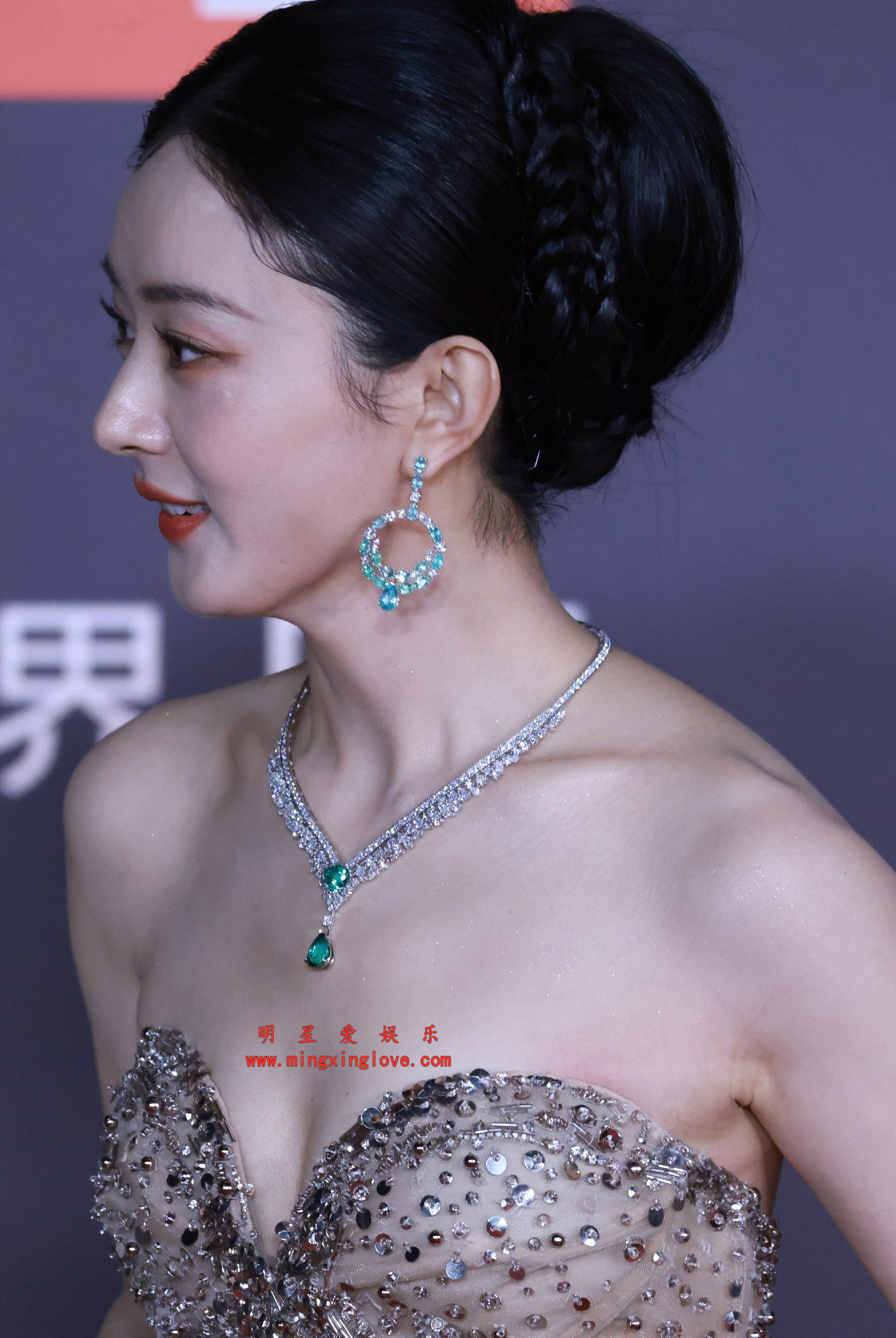 【女星买断图合购】(本站已推出女星买断图合购服务)介绍,以及如何购买、购买规则-明星爱娱乐